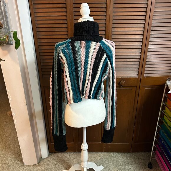 Palm Cropped Sweater by Aisling Camps - Picture 6 of 11